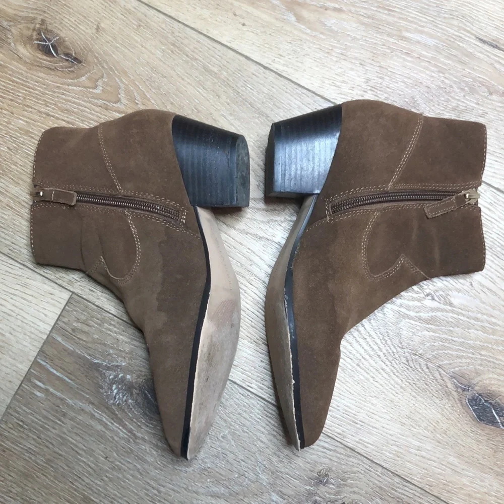 Villa Rouge Brown Suede Western Ankle Boots 6.5